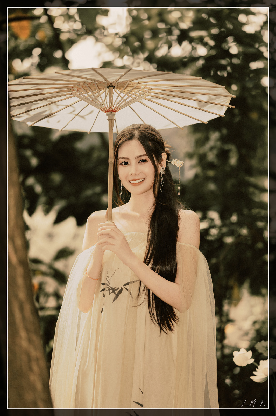 Dấu Xưa Vừa Chạm