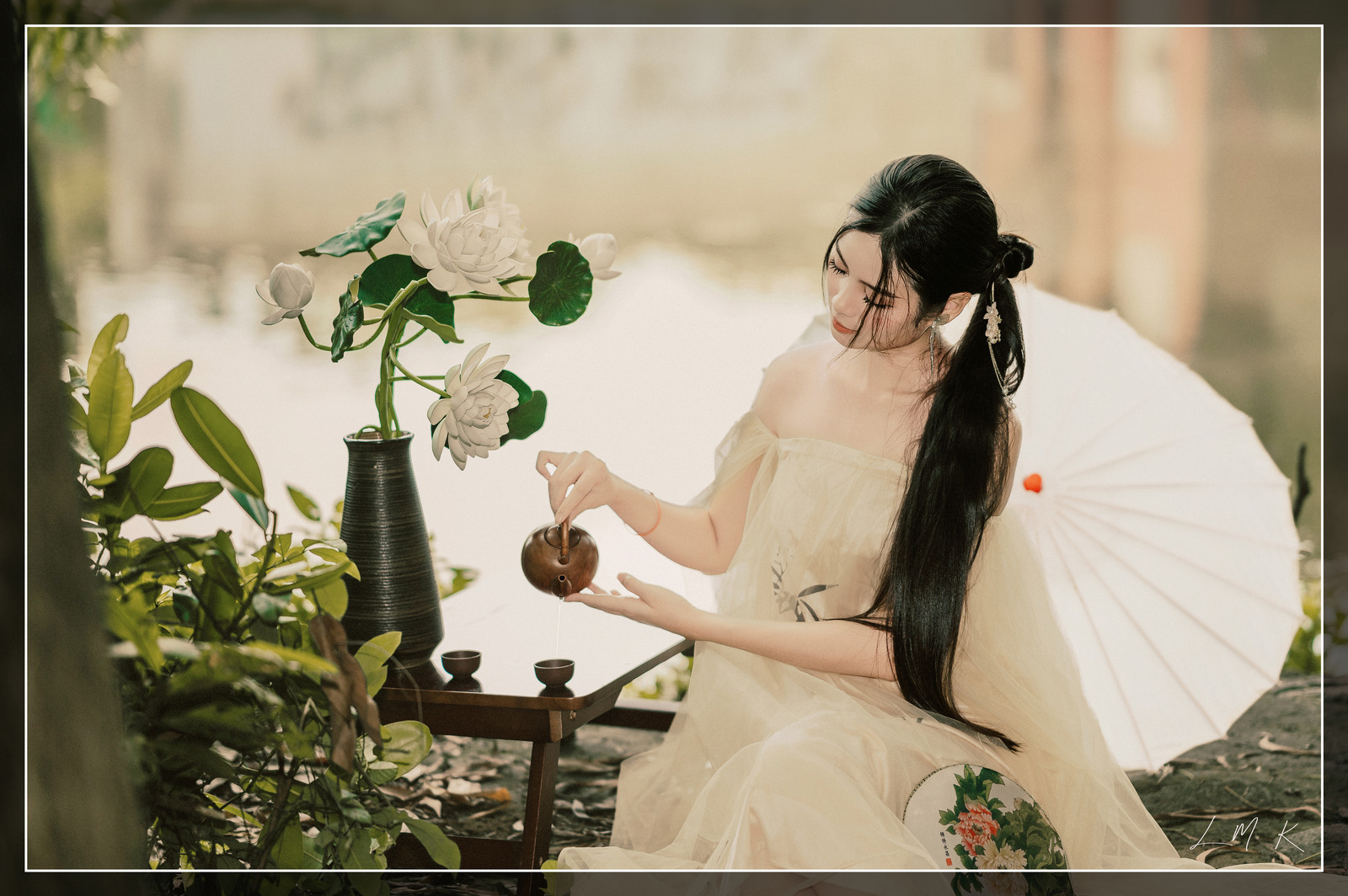 Dấu Xưa Vừa Chạm