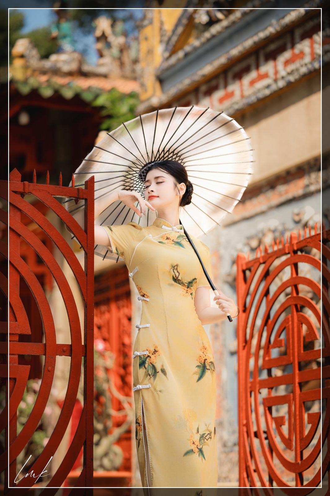Dấu Xưa Vừa Chạm