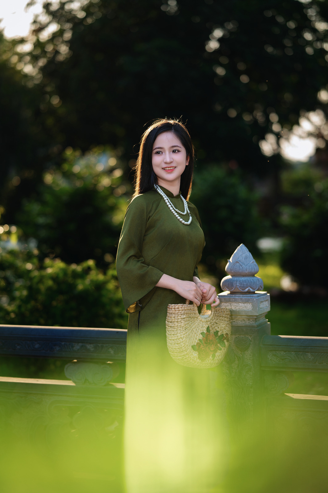 Nắng Trên Tà Áo
