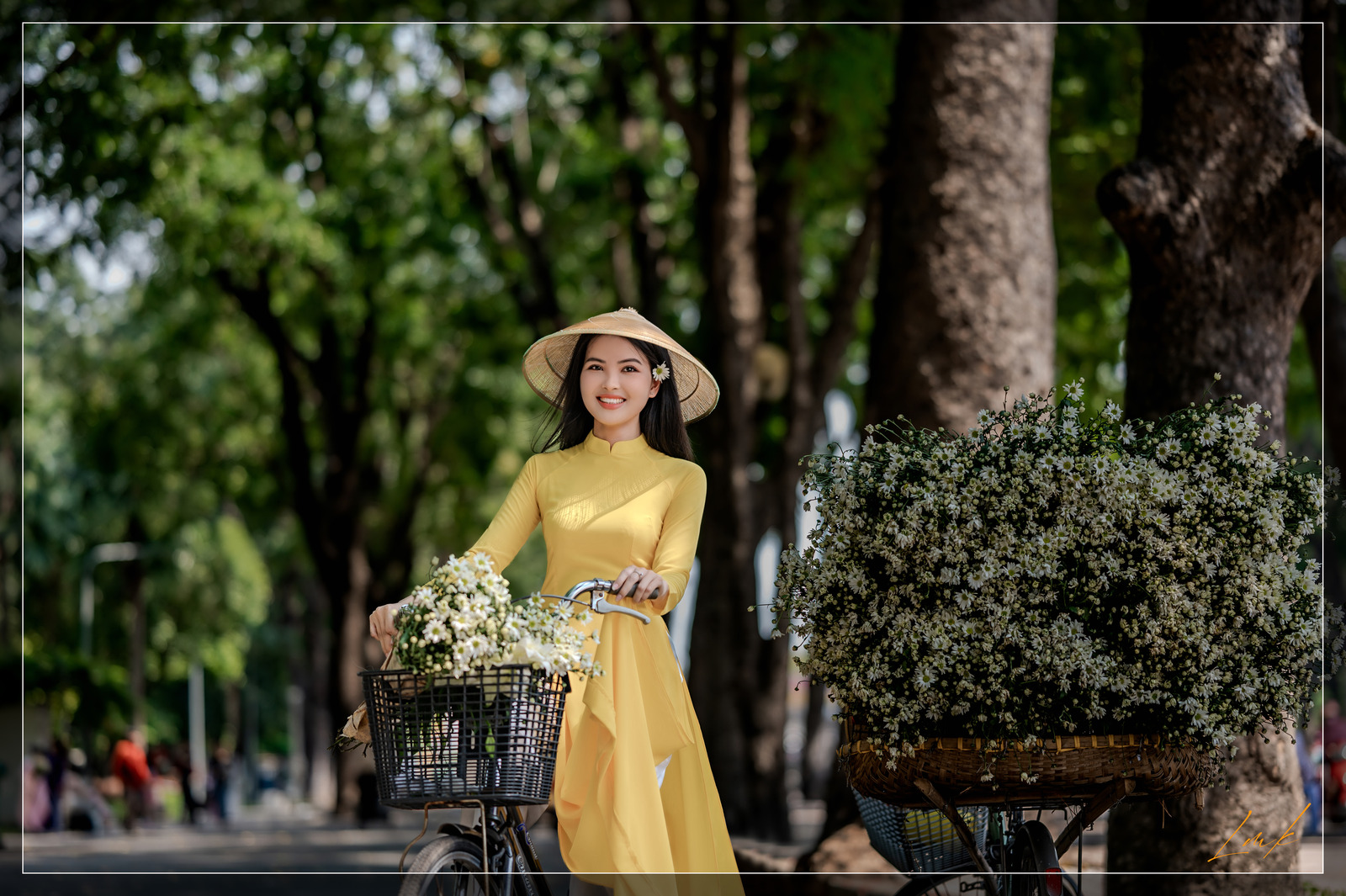 Xuân Trong Ánh Mắt
