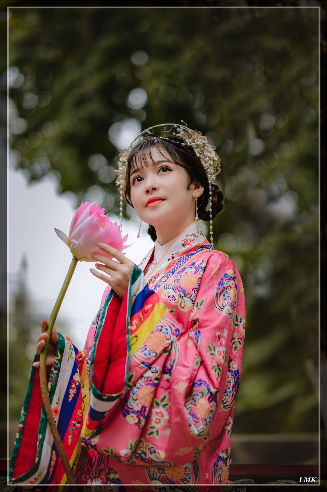 Dấu Xưa Vừa Chạm