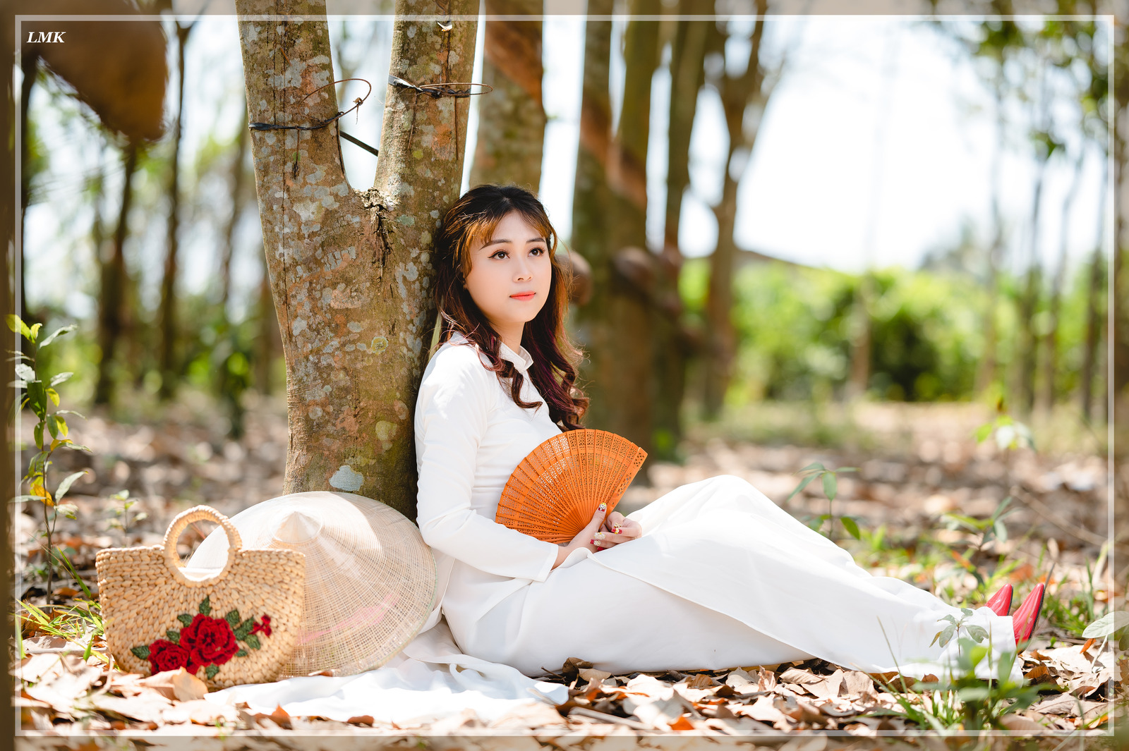 Dịu Dàng Tà Áo