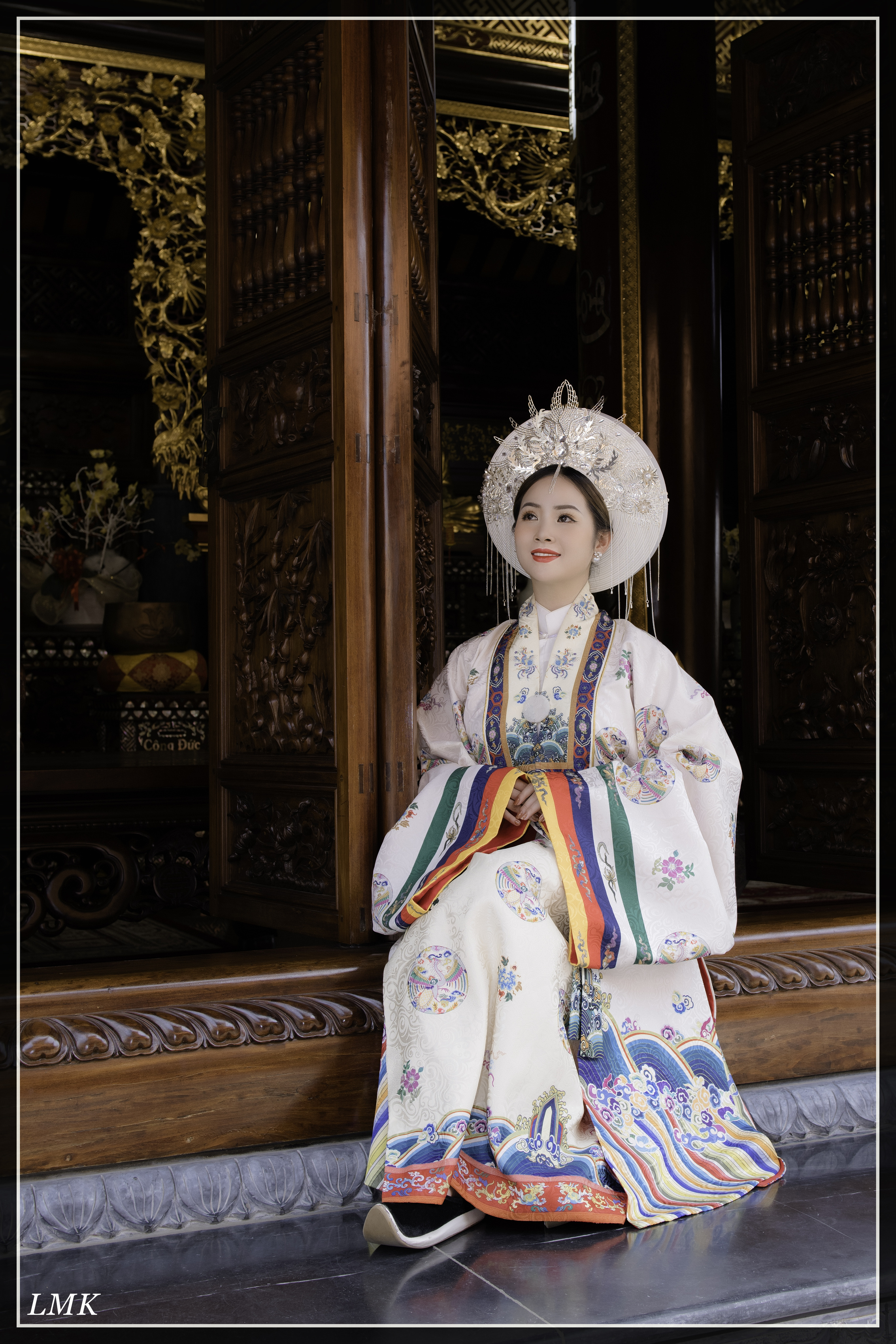 Dấu Xưa Vừa Chạm
