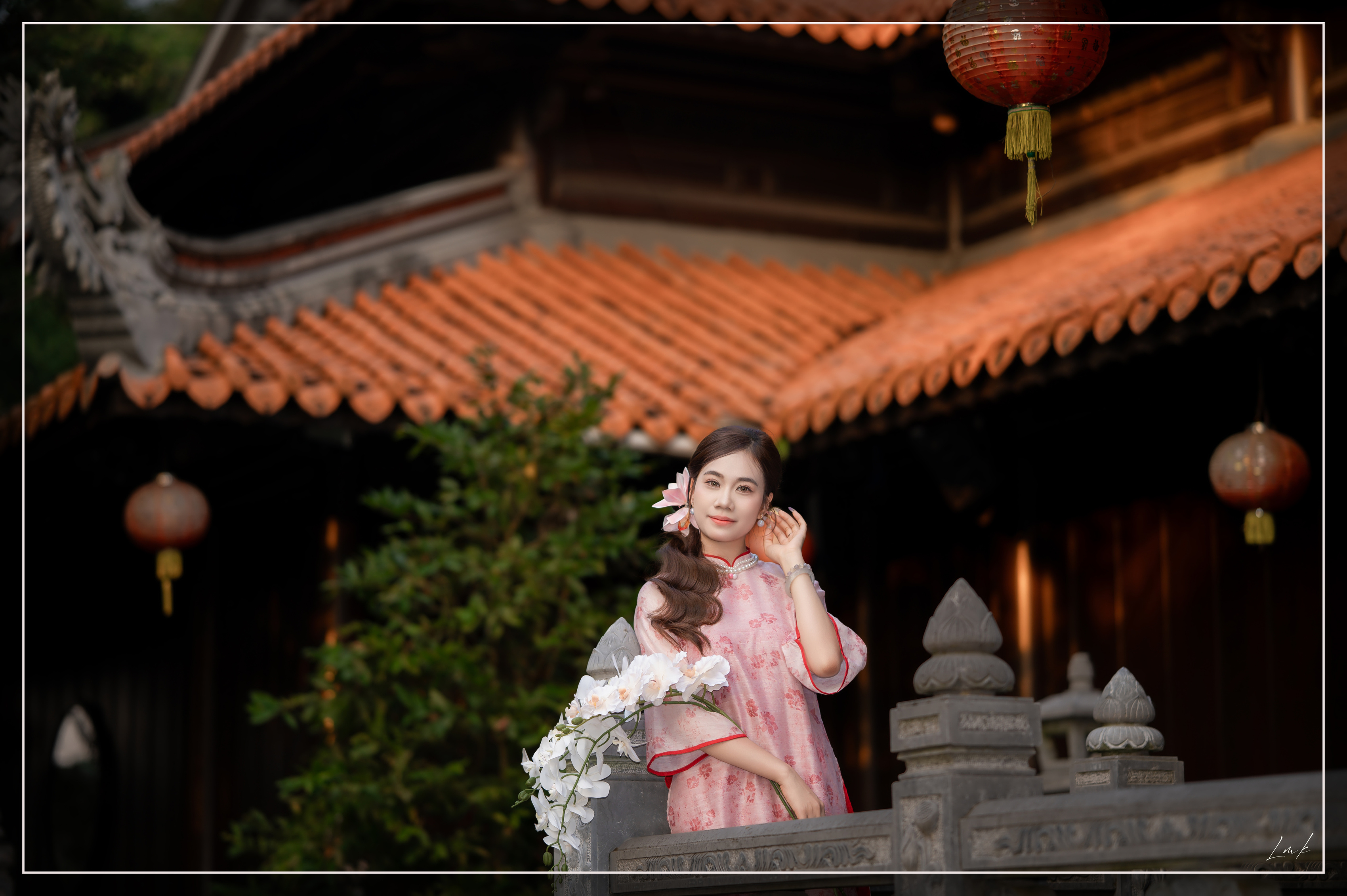 Nắng Trên Tà Áo Dưới Nắng