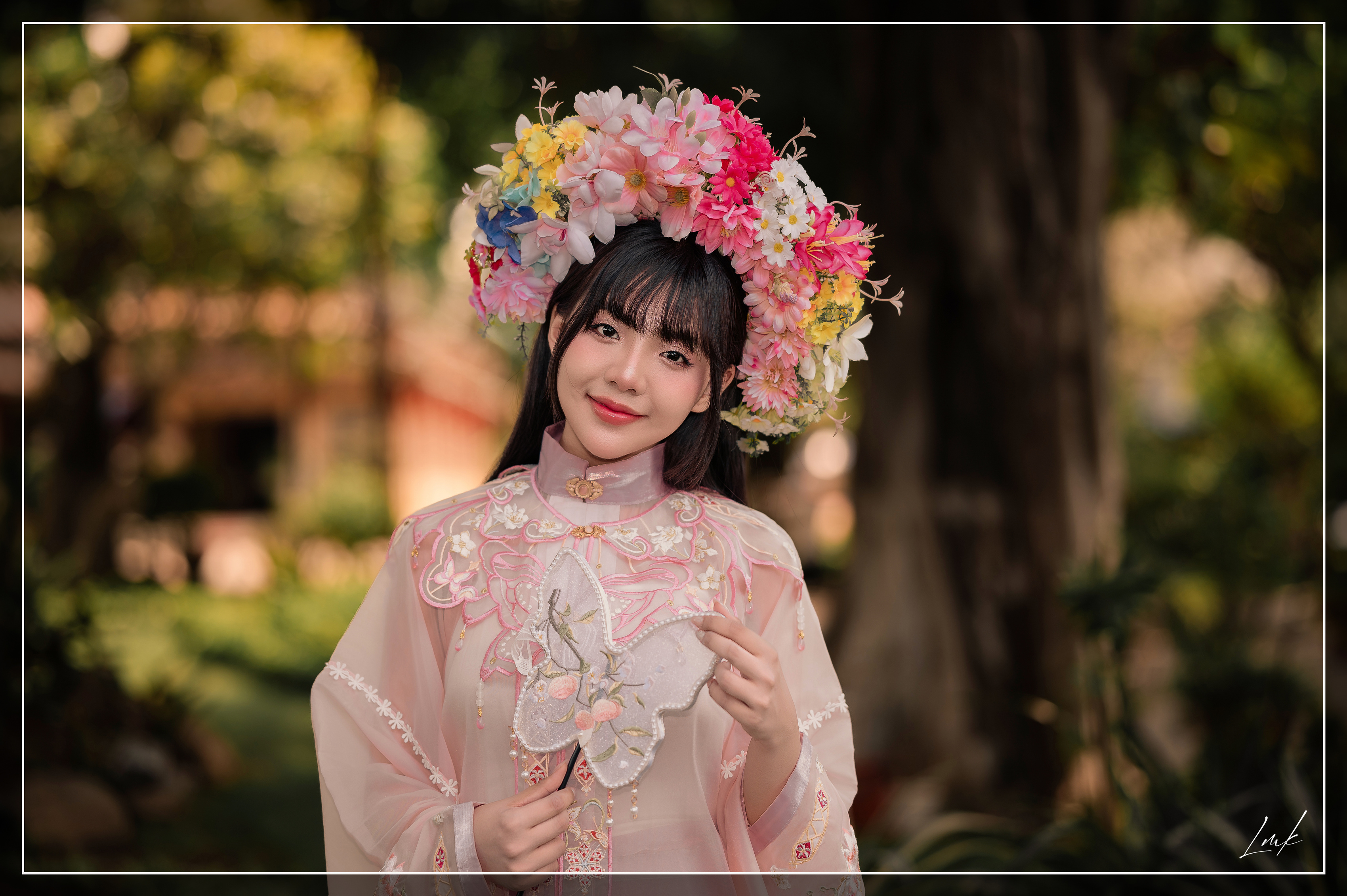 Nét Cổ Vừa Chạm
