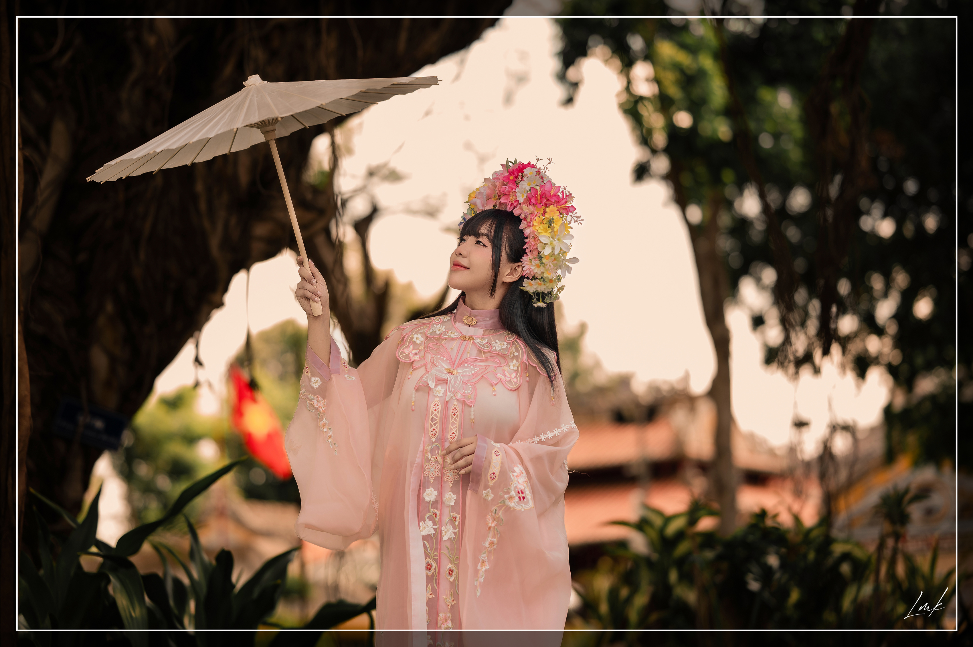 Nét Cổ Vừa Chạm