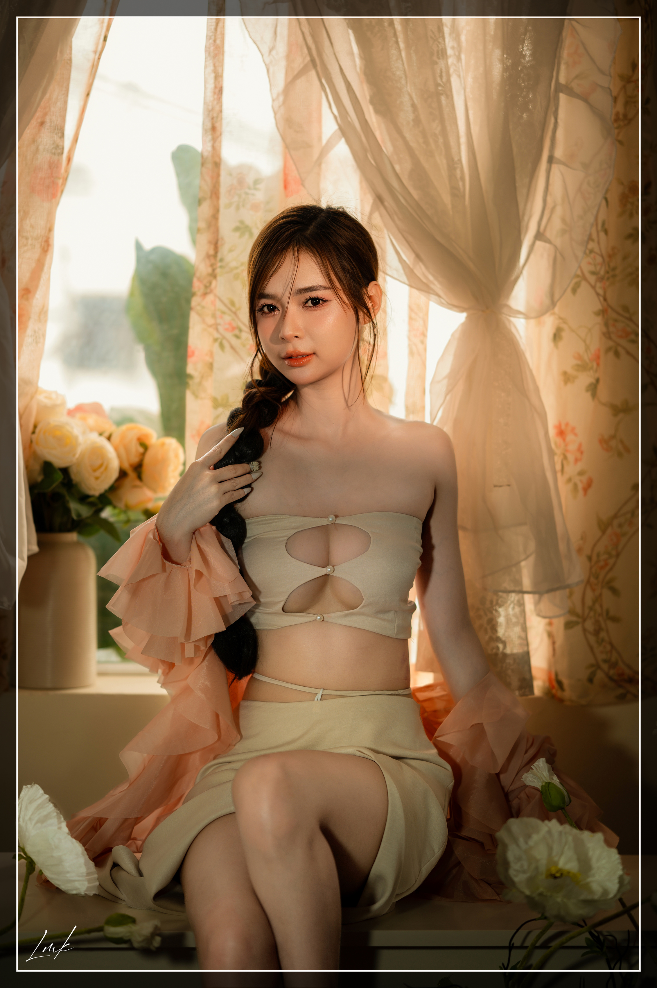 Khoảng Lặng Dưới Hoàng Hôn