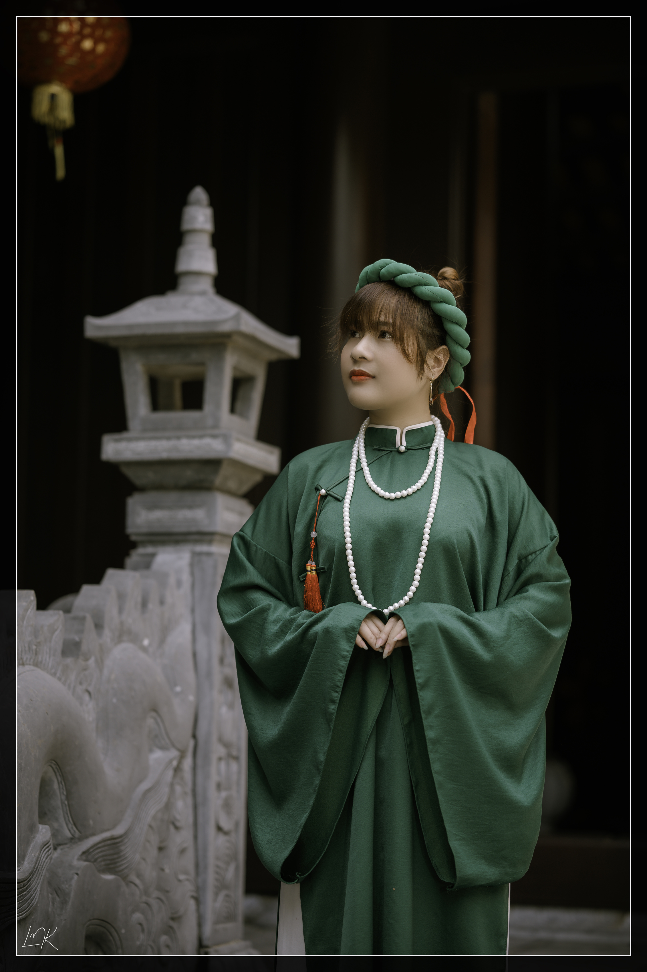Ánh Trăng Dưới Trăng