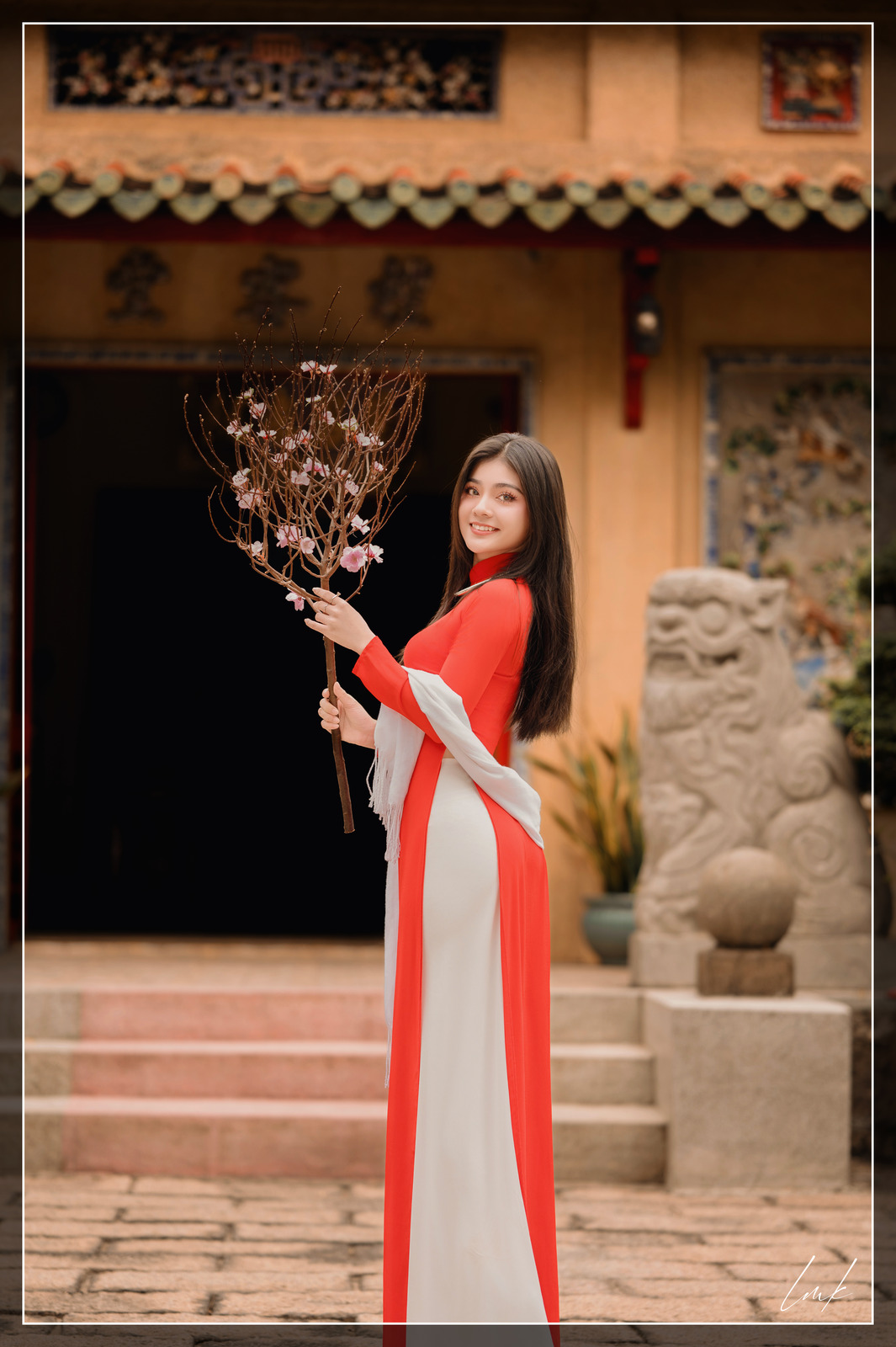 Nét Việt Bên Mùa Hoa
